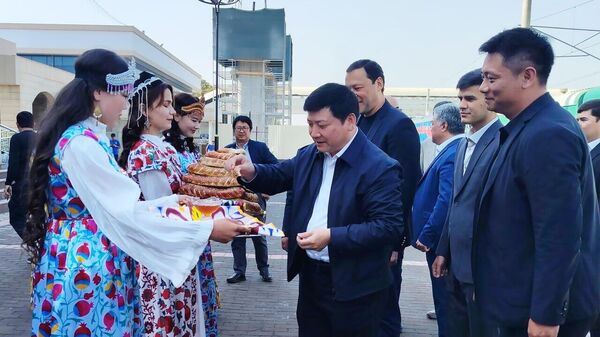 Cостоялись переговоры в рамках проекта железной дороги Китай - Киргизия- Узбекистан - Sputnik Ўзбекистон