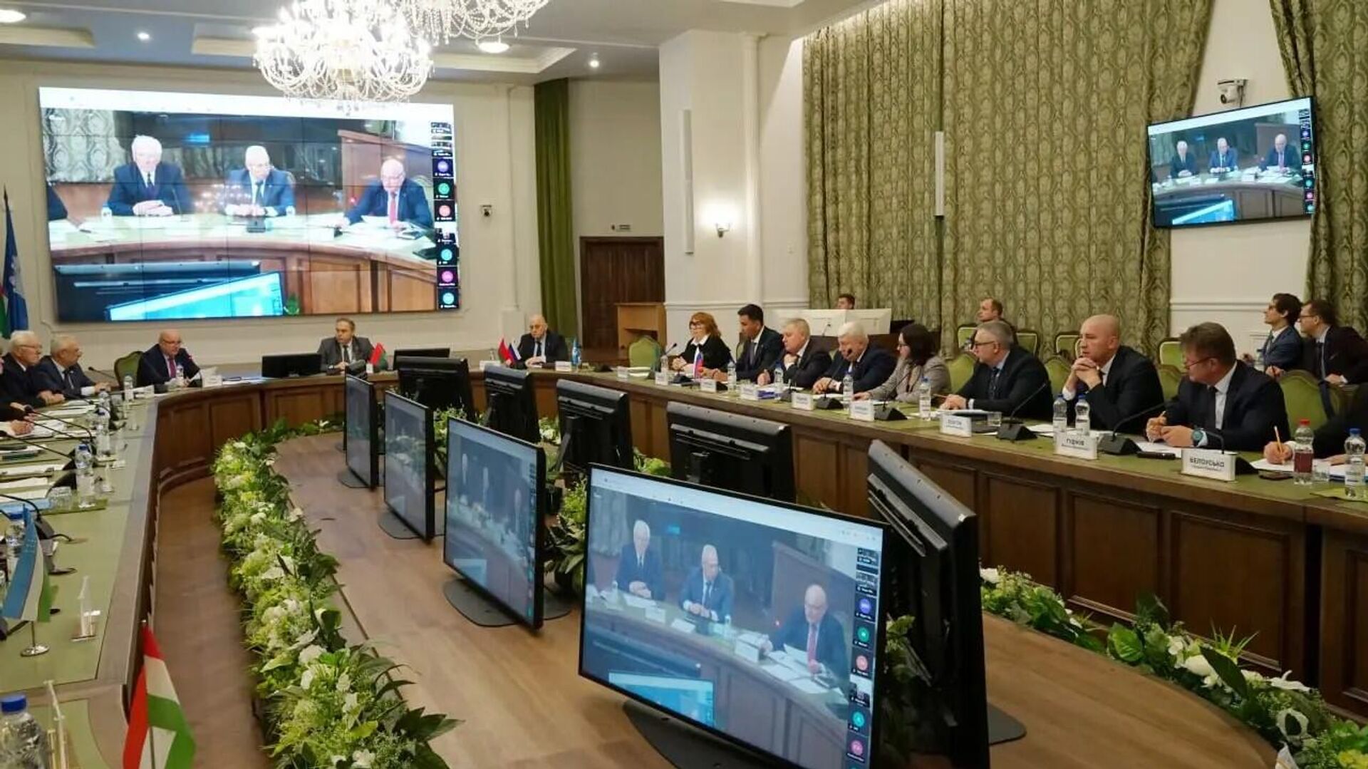 Узбекистан передал Беларуси председательство в Межгосударственном совете по космосу СНГ!
 - Sputnik Узбекистан, 1920, 29.09.2025