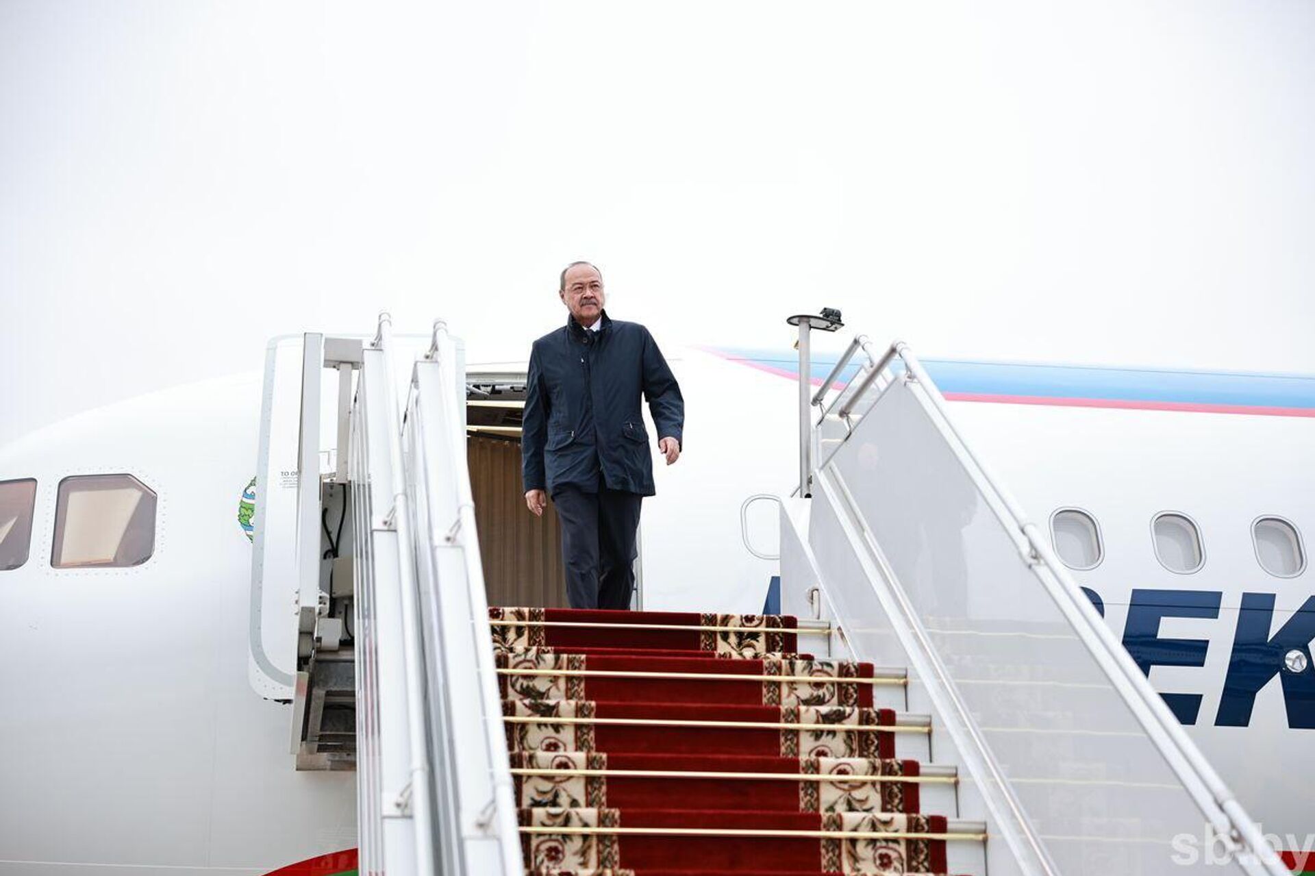 Абдулла Арипов прибыл в Минск - Sputnik Узбекистан, 1920, 29.09.2025