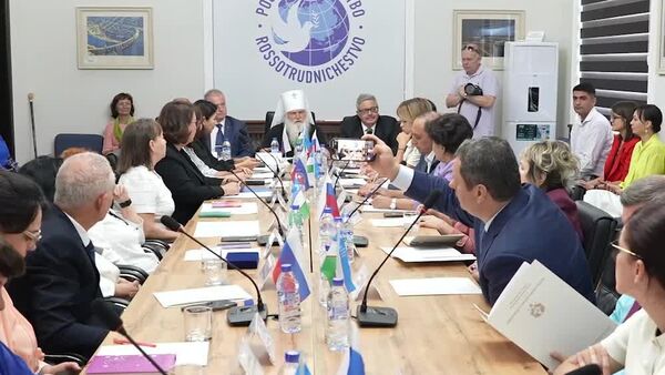 ‍‍‍ В Русском доме в Ташкенте подписали Международную декларацию о защите семьи - Sputnik Узбекистан