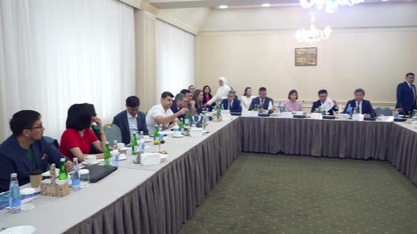 В Ташкенте выбрали победителей первого национального конкурса брендов Бизникиларни бил - Sputnik Узбекистан