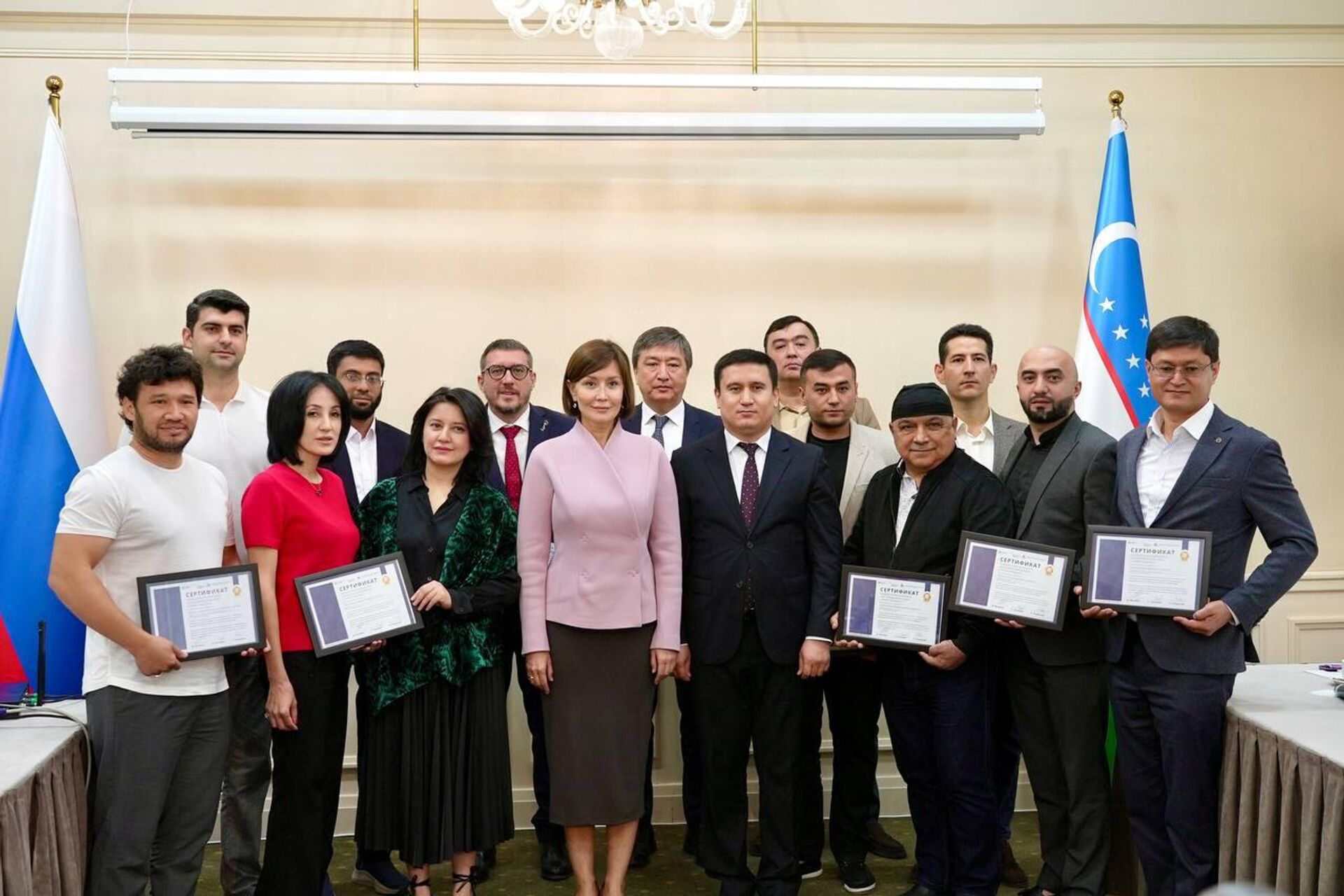 “Бизникиларни бил” номли миллий брендлар танлови - Sputnik Узбекистан, 1920, 03.10.2025