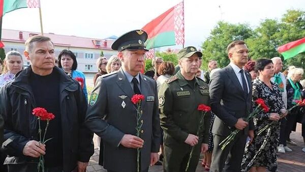 Беларусь передала останки ветерана, героический погибшего в годы Второй мировой войны и похороненного в братской могиле в городе Буда-Кошелево - Sputnik Узбекистан