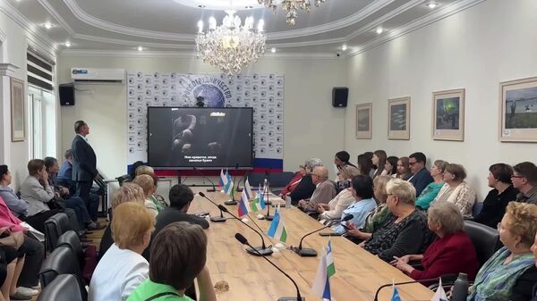 В каждом слове – душа, в каждом выступлении – музыка сердца: в Ташкенте отметили 130-летие Сергея Есенина - Sputnik Узбекистан