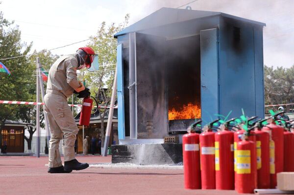 В Самарканде прошли международные соревнования профессионального мастерства электромонтеров.   - Sputnik Узбекистан