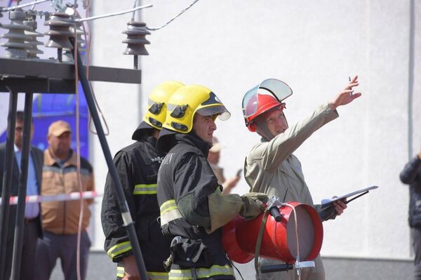 В Самарканде прошли международные соревнования профессионального мастерства электромонтеров.   - Sputnik Узбекистан
