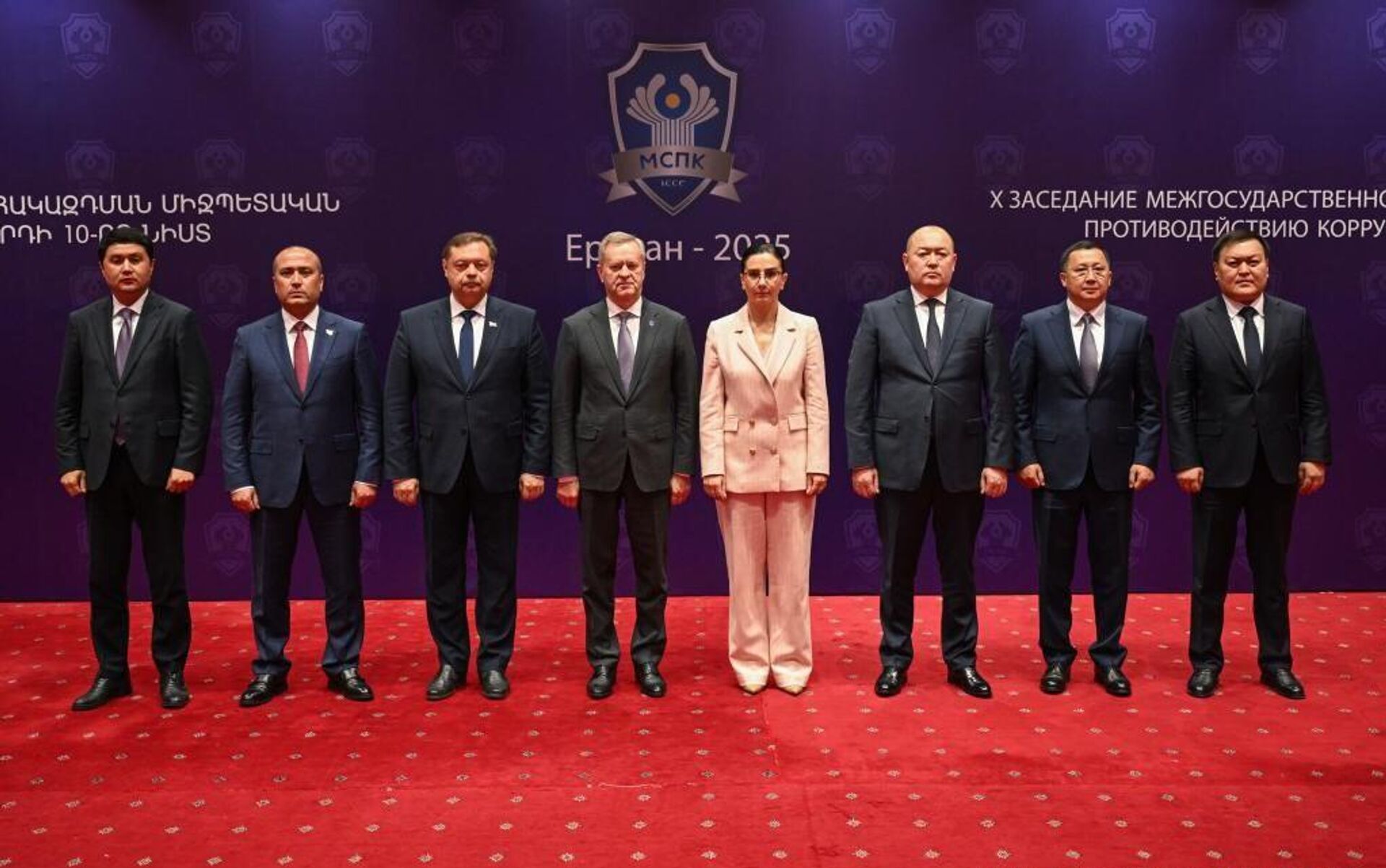 Акмал Бурханов принял участие в заседании совета, состоявшемся в Ереване. - Sputnik Узбекистан, 1920, 06.10.2025