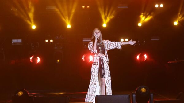 Юная исполнительница из Узбекистана выступит в финале международного конкурса Наше поколение - Sputnik Узбекистан