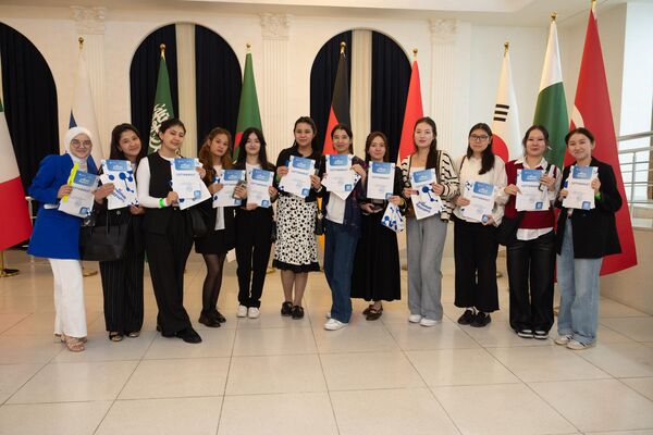 Российские учёные проводят лекции для молодёжи Узбекистана - Sputnik Ўзбекистон