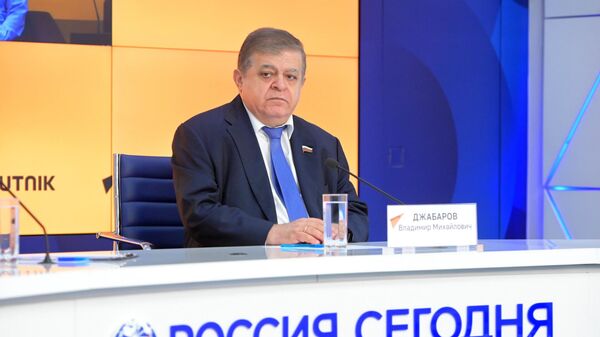 Вступление Узбекистана в ЕАЭС значительно усилит потенциал Союза — Владимир Джабаров - Sputnik Узбекистан