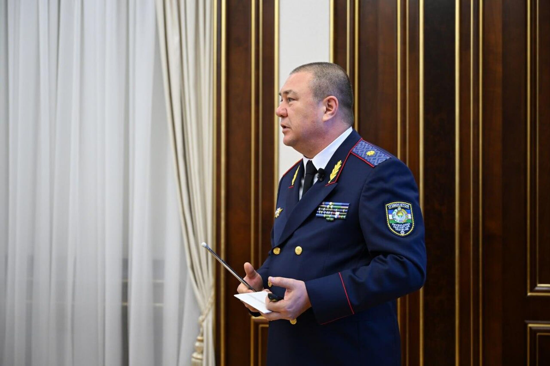 Президент Шавкат Мирзиёев ознакомился с презентацией по совершенствованию системы предупреждения и устранения чрезвычайных ситуаций. Президент Шавкат Мирзиёев ознакомился с презентацией по совершенствованию системы предупреждения и устранения чрезвычайных ситуаций. - Sputnik Ўзбекистон, 1920, 09.10.2025