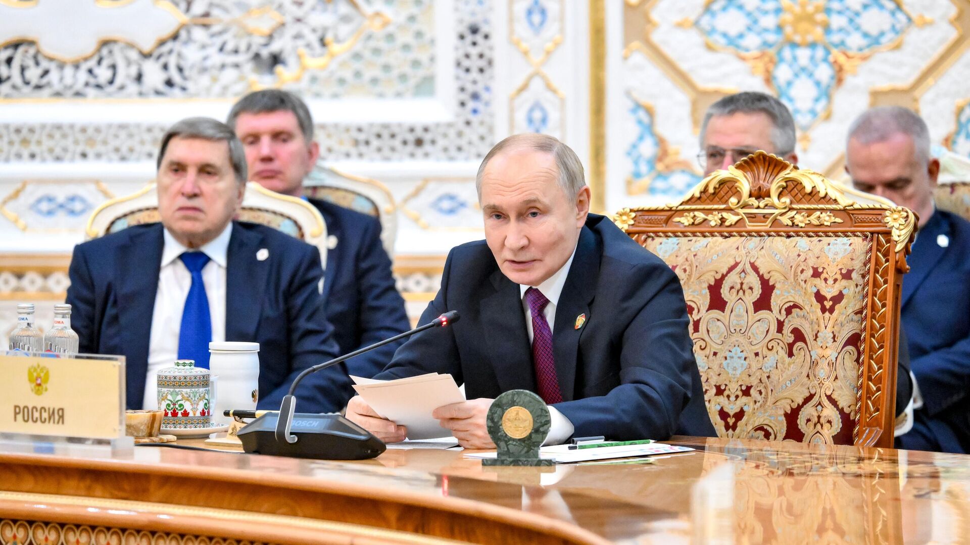 Vladimir Putin - Sputnik O‘zbekiston, 1920, 10.10.2025