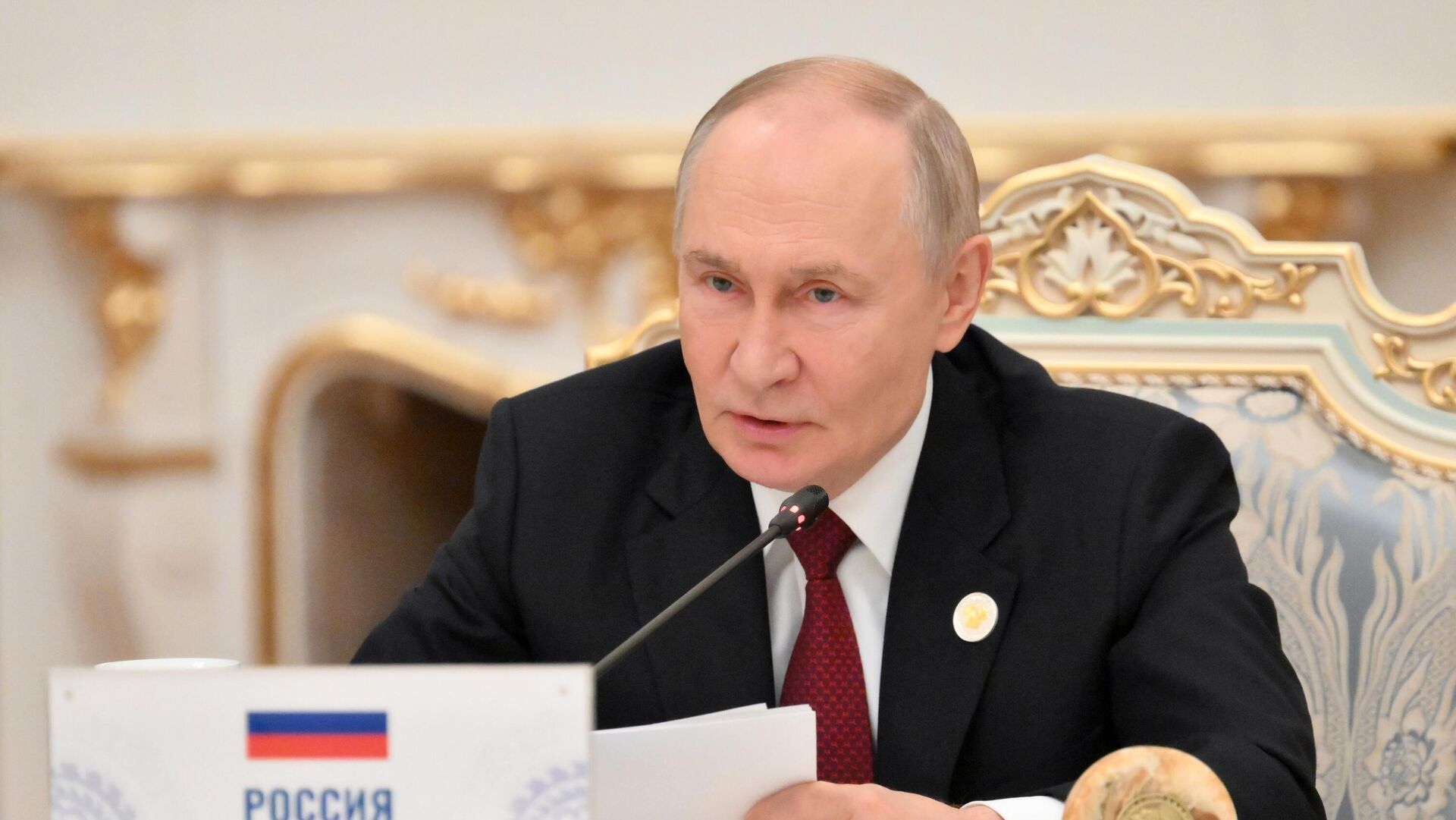 Владимир Путин  - Sputnik Ўзбекистон, 1920, 10.10.2025