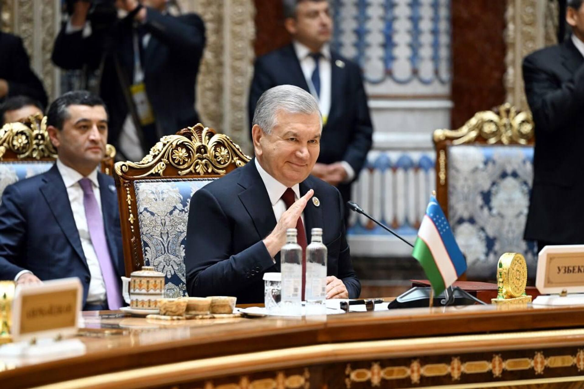Шавкат Мирзиёев принял участие в очередном заседании Совета глав государств СНГ - Sputnik Узбекистан, 1920, 10.10.2025