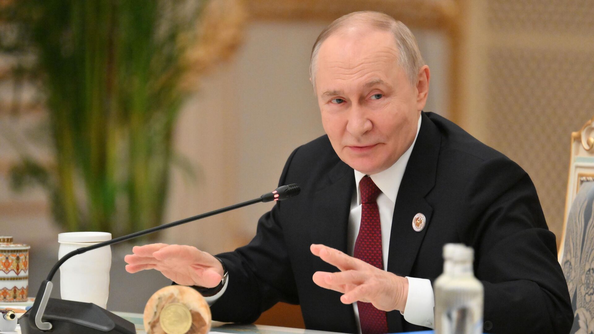 Владимир Путин - Sputnik Ўзбекистон, 1920, 10.10.2025