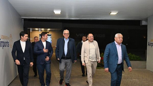 В Ташкент прибыл Президент Объединенного мира борьбы (UWW)  - Sputnik Узбекистан