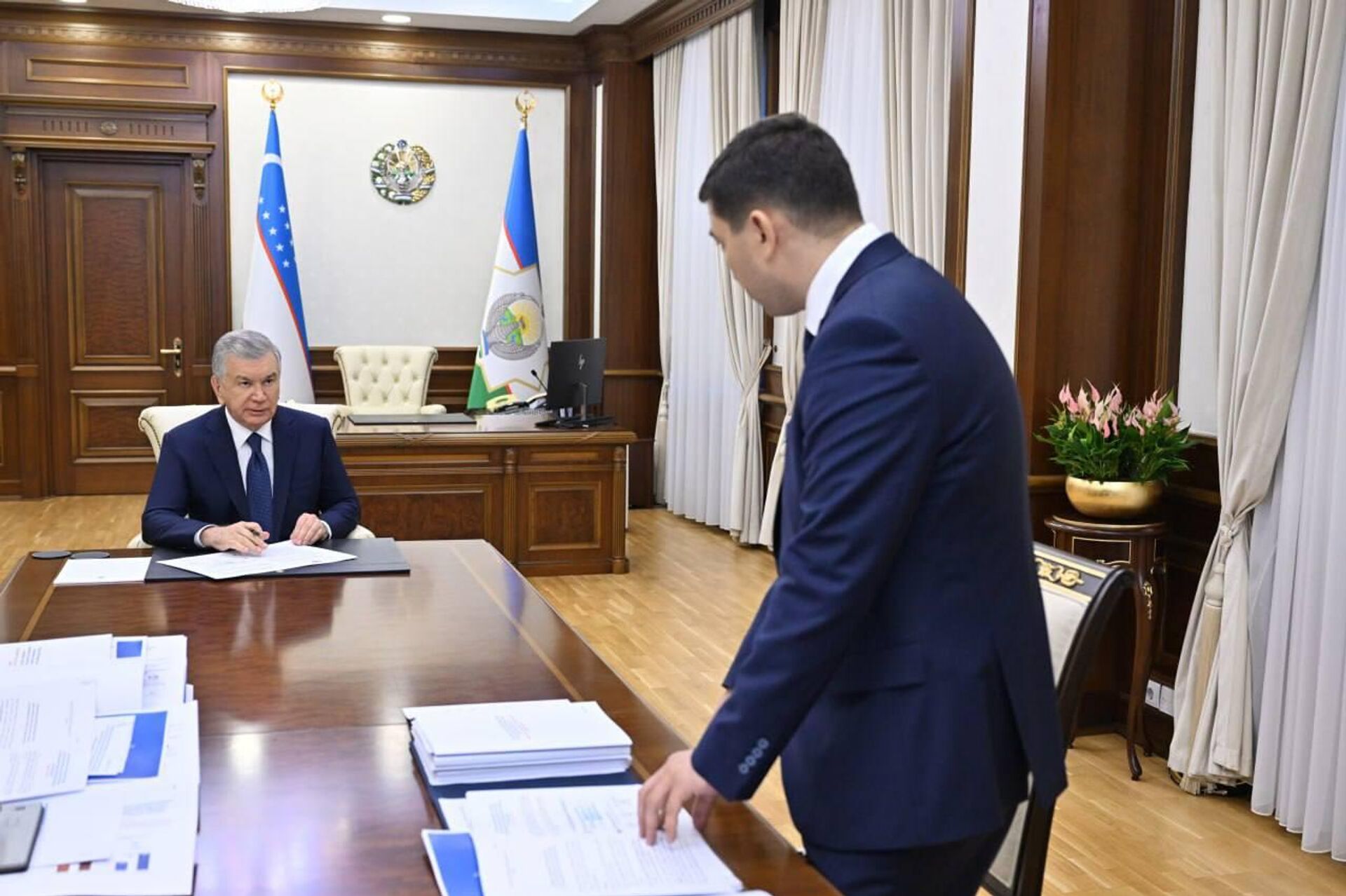 Президент ознакомился с презентацией о цифровизации сферы водного хозяйства - Sputnik Ўзбекистон, 1920, 14.10.2025