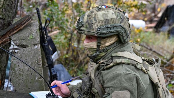 Боевая работа расчета пушки 2С5 Гиацинт-С группировки войск Центр в зоне СВО - Sputnik Узбекистан