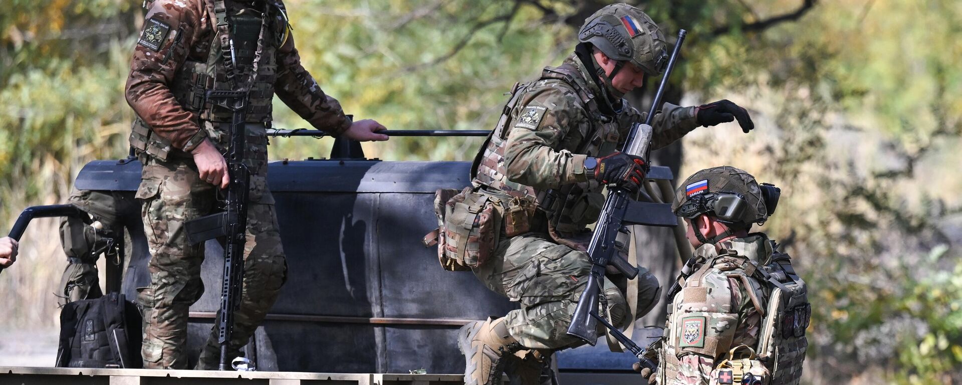 Боевая работа связистов группировки войск Центр в зоне СВО - Sputnik Ўзбекистон, 1920, 24.10.2025