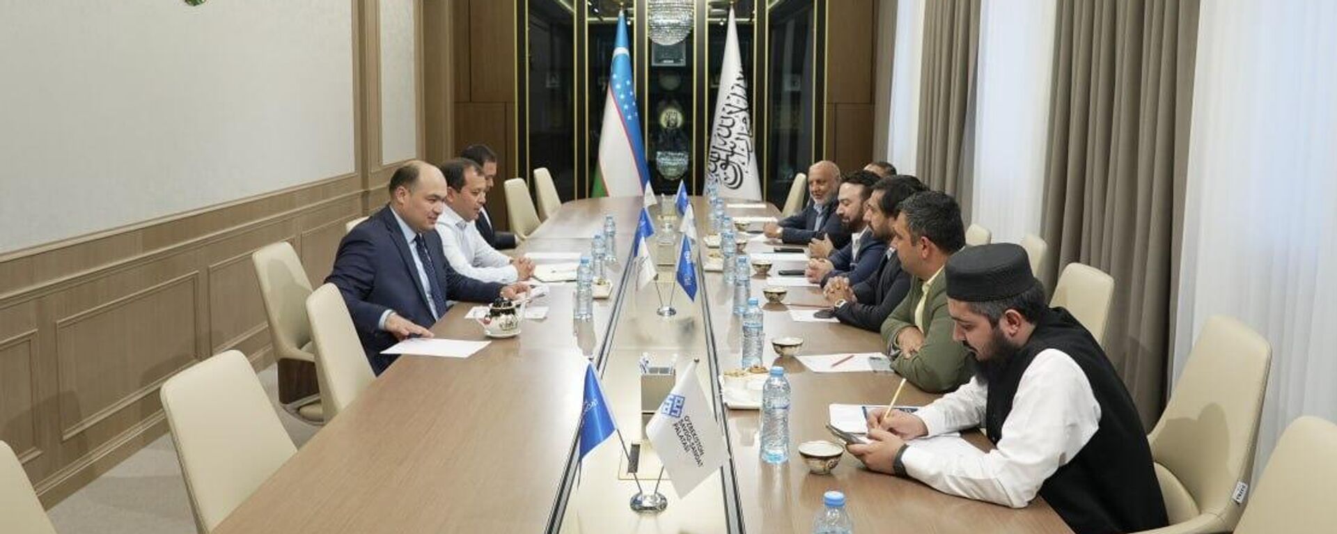 Председатель Торгово-промышленной палаты провел встречу с делегацией Афганистана - Sputnik Ўзбекистон, 1920, 15.10.2025