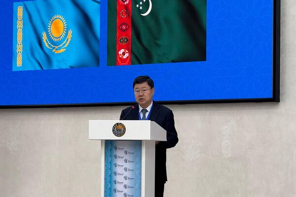 Сунь Лицзе (посол МИД КНР) - Sputnik Узбекистан