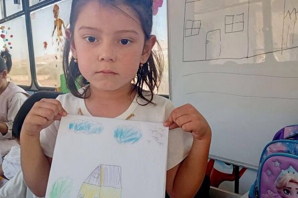 В отдаленных районах Кашкадарьинской области для детей запустили мобильный детский сад Аклвой(Знайка) - Sputnik Узбекистан