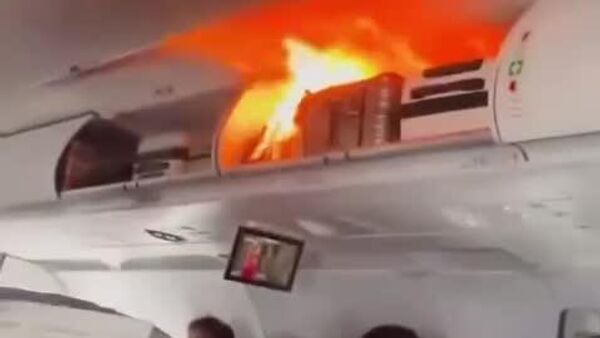 Самолет Air China совершил экстренную посадку в аэропорту Шанхая - Sputnik Узбекистан