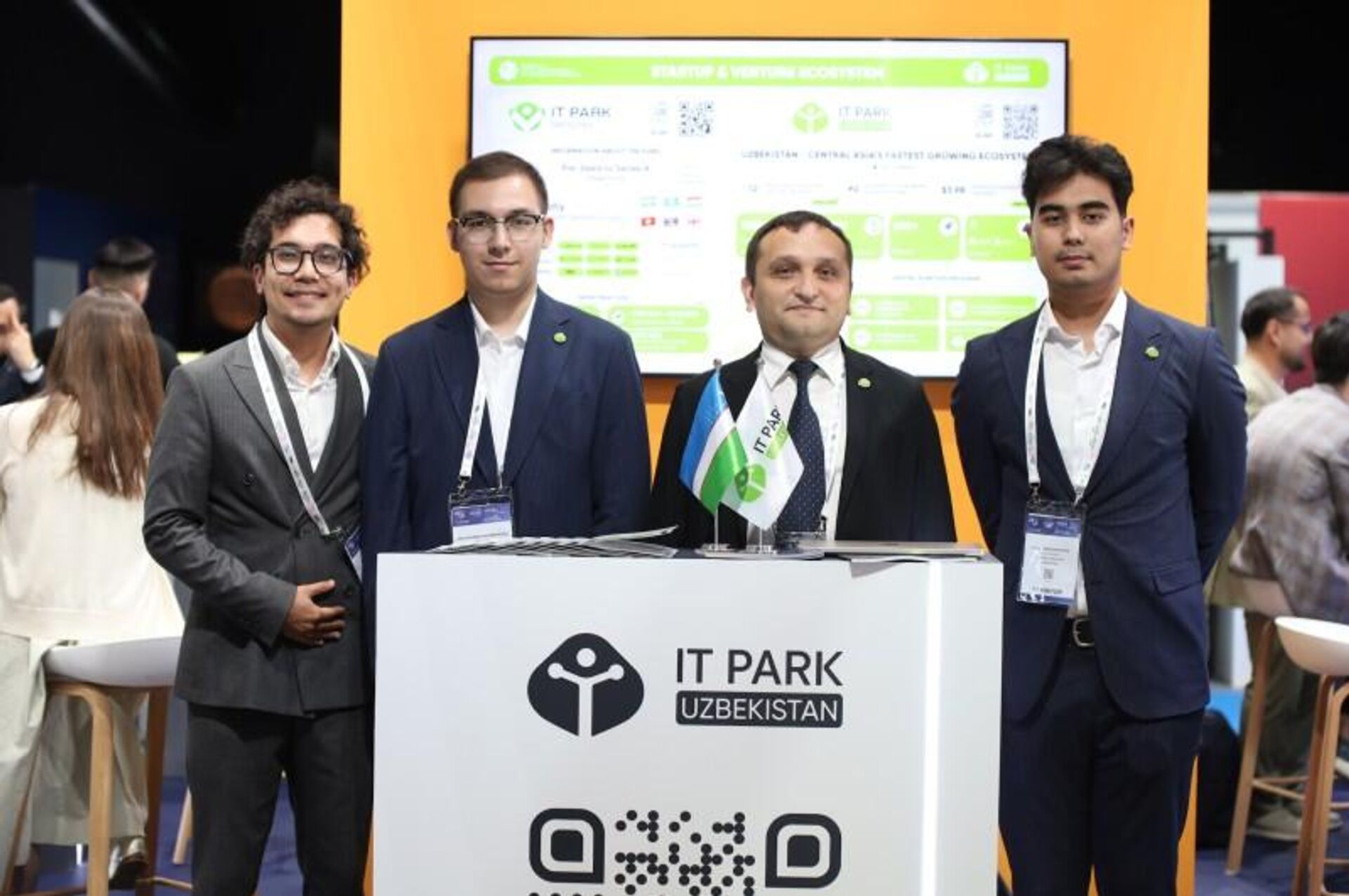 Узбекистан принял участие выставке GITEX Global в Дубае. Узбекистан принял участие выставке GITEX Global в Дубае. - Sputnik Узбекистан, 1920, 18.10.2025