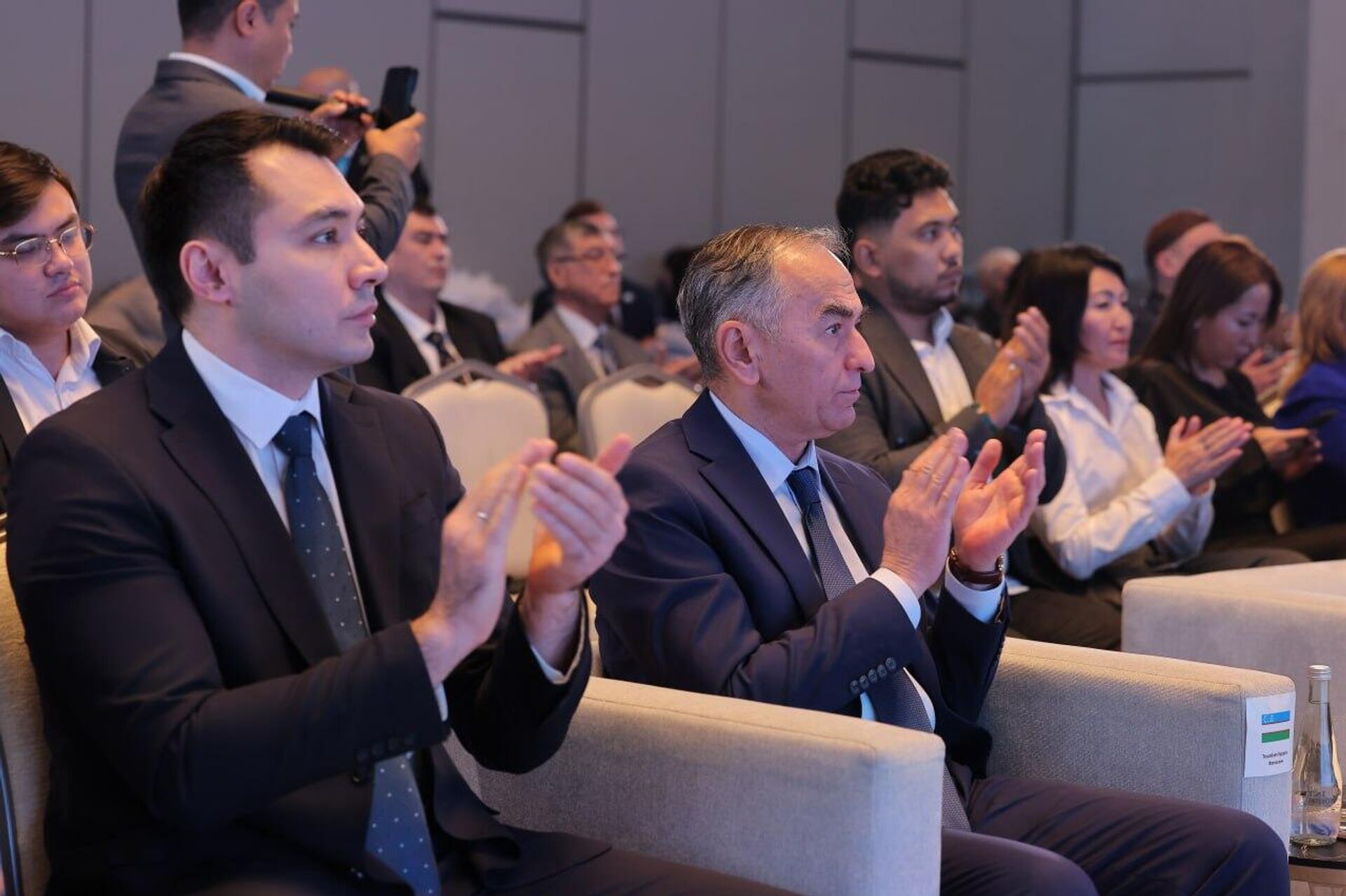 Узбекско-Казахстанский бизнес-форум - Sputnik Узбекистан, 1920, 21.10.2025