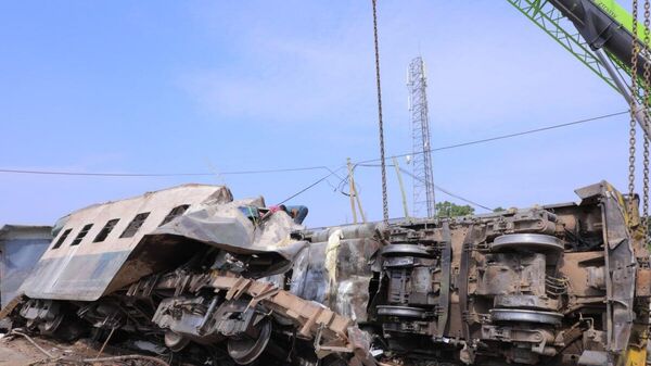 В Эфиопии 14 человек погибли и 29 пострадали в результате крушения поезда на востоке страны - Sputnik Узбекистан