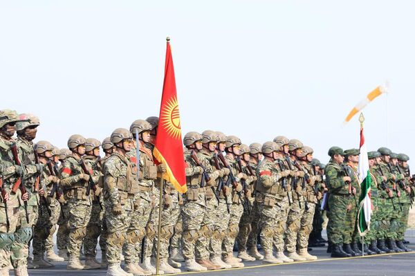  В Узбекистане завершились военные учения “Бирлик-2025”. - Sputnik Ўзбекистон
