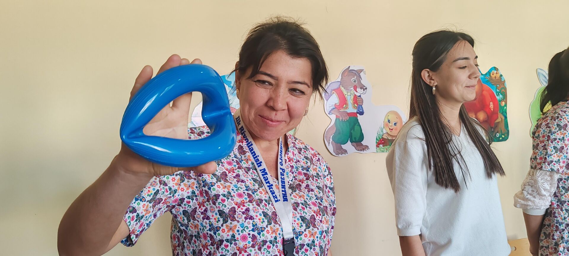 Российский эксперт провел в Самарканде мастер-класс для тех, кто помогает особенным детям - Sputnik Узбекистан, 1920, 23.10.2025