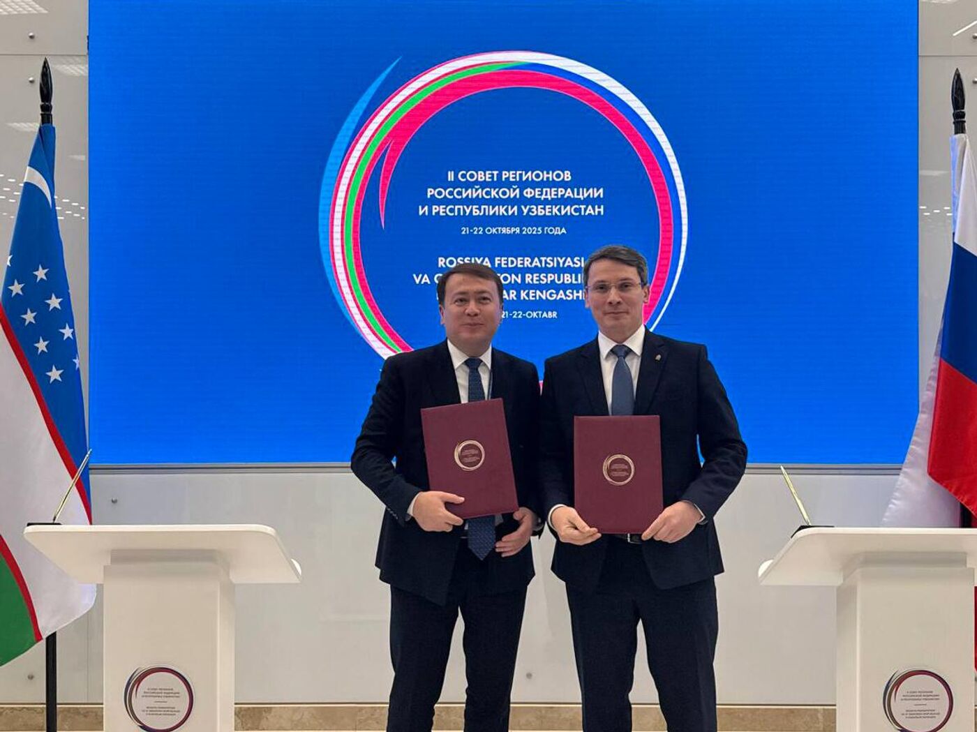 Yalangoch qizlar zanjirli fotosuratlar