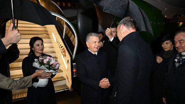 Президент Узбекистана прибыл с официальным визитом в город Брюссель - Sputnik Узбекистан