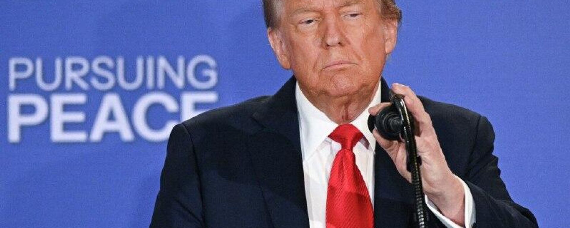 Дональд Трамп заявил, что реальное воздействие американских санкций на Россию проявится через полгода - Sputnik Ўзбекистон, 1920, 31.01.2026