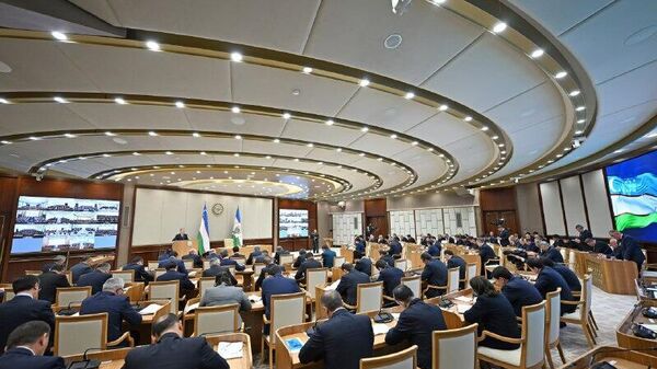 В Узбекистане планируется довести в 2026 году объем ВВП до более чем $150 млрд - Sputnik Узбекистан