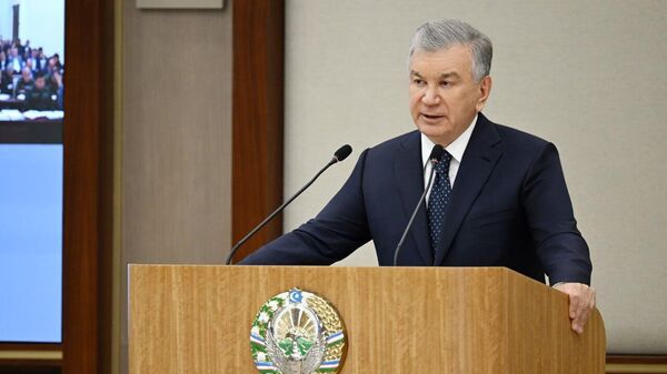 Совещание по рассмотрению ожидаемых результатов экономического развития в текущем году и основных макроэкономических показателей на 2026 год - Sputnik Ўзбекистон