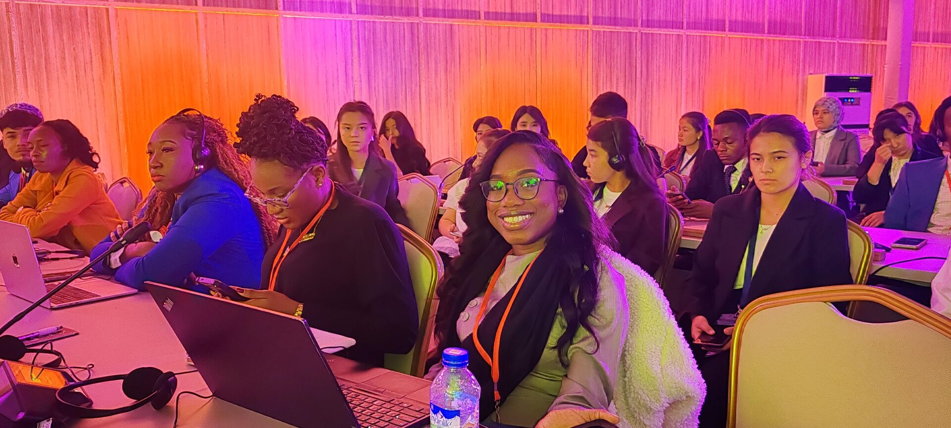 В Самарканде проходит 14-й молодёжный форум ЮНЕСКО - Sputnik Узбекистан, 1920, 28.10.2025