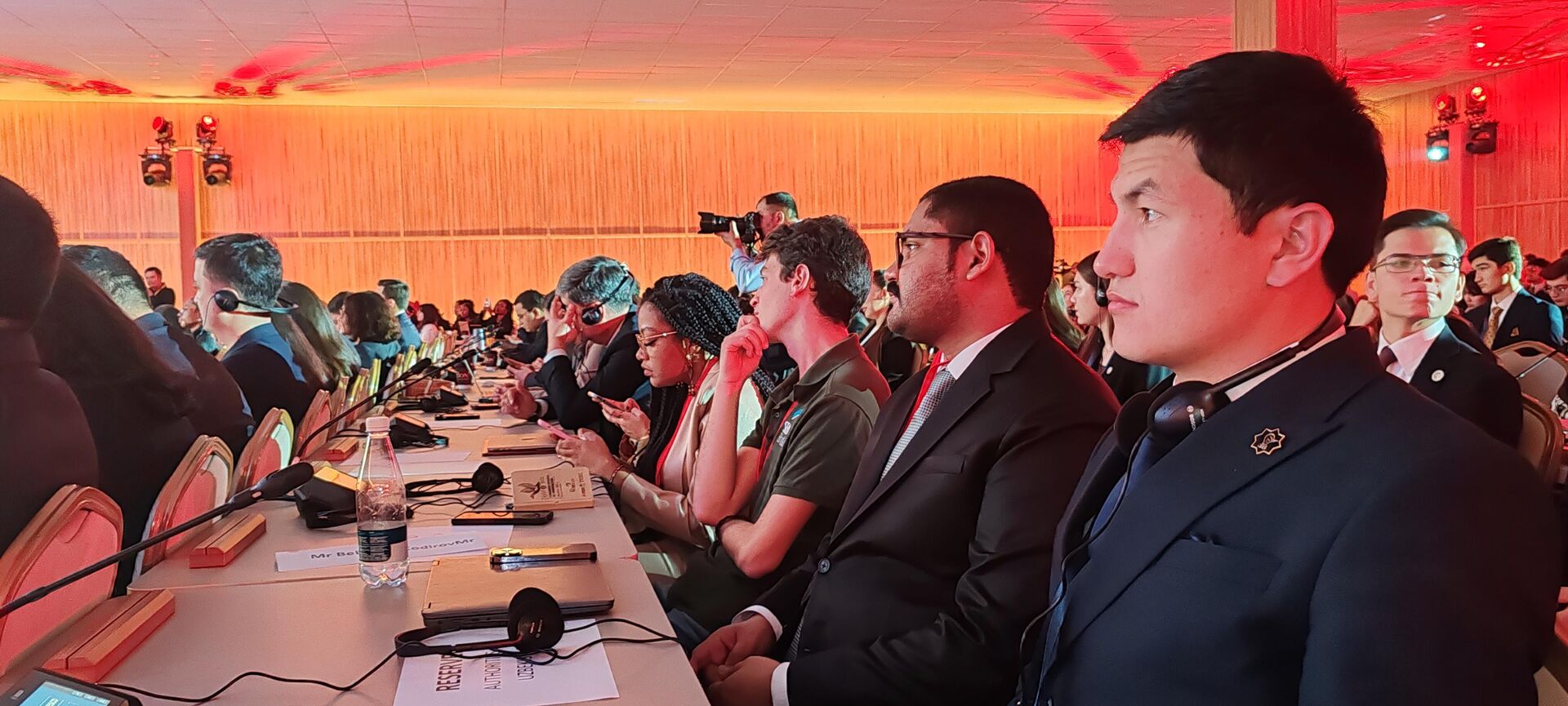 В Самарканде проходит 14-й молодёжный форум ЮНЕСКО - Sputnik Узбекистан, 1920, 28.10.2025