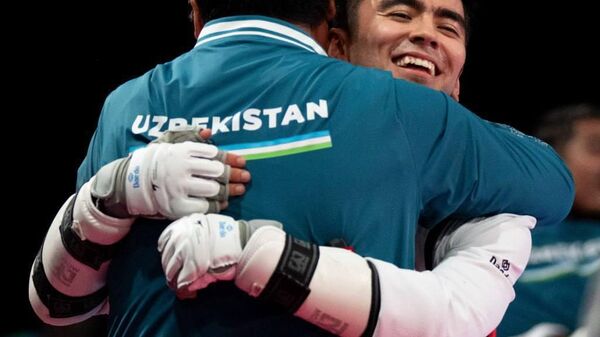 Нажмиддин Косимхожиев принес Узбекистану золото чемпионата мира по таэквондо - Sputnik Ўзбекистон