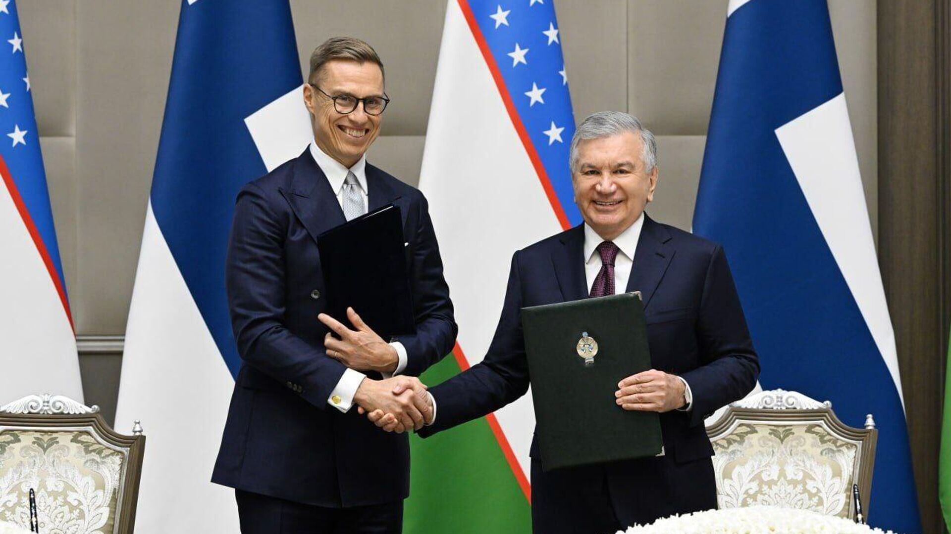 Президенты Узбекистана и Финляндии подписали Совместное заявление. Президенты Узбекистана и Финляндии подписали Совместное заявление. - Sputnik Узбекистан, 1920, 01.11.2025