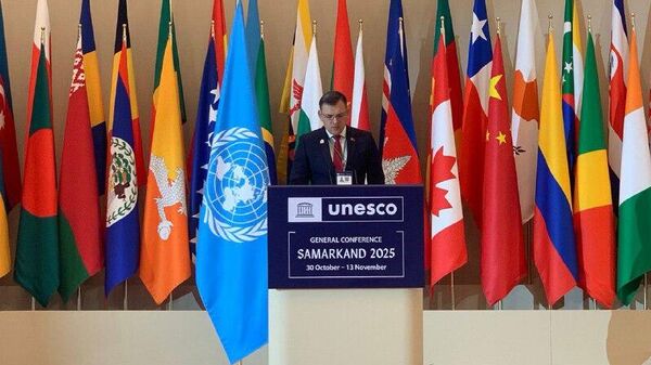 Беларусь призвала ЮНЕСКО сохранить историческую правду о Второй мировой войне - Sputnik Узбекистан