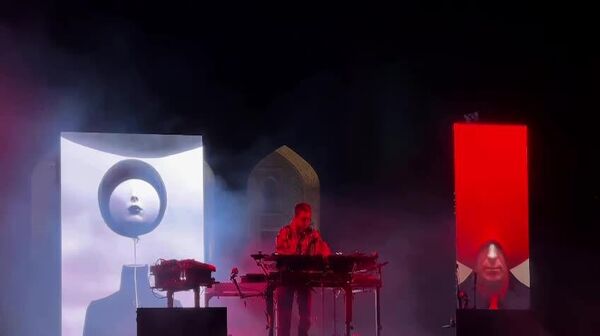 На площади Регистан прошел масштабный концерт в рамках Генконференции ЮНЕСКО в Самарканде - Sputnik Узбекистан