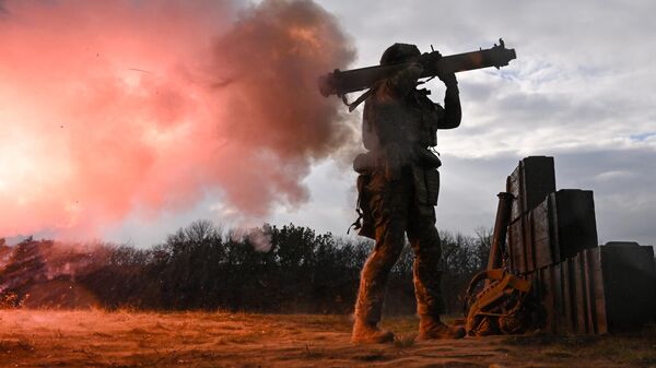 Тренировка подразделения спецназа группировки Центр - Sputnik Узбекистан