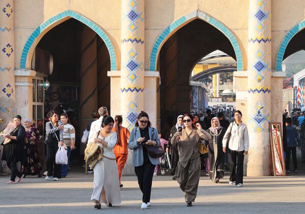 Один шаг — и ты в другой эпохе - Sputnik Узбекистан