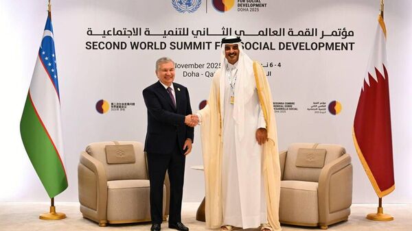 Встреча президента Узбекистана Шавката Мирзиёева с Эмиром Катара Шейхом Тамимом бин Хамадом Аль Тани. - Sputnik Узбекистан