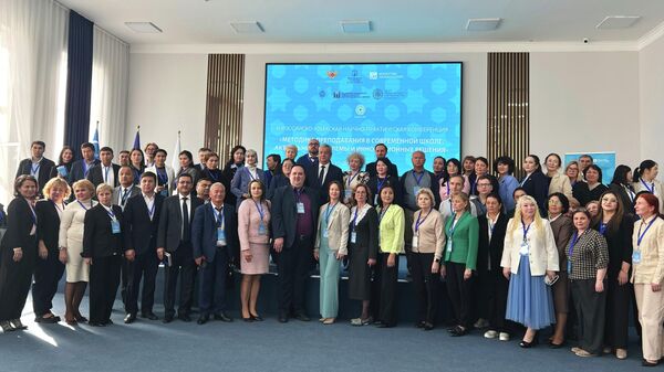 В филиале РГПУ им. А. И. Герцена в Ташкенте прошла III Российско-узбекская научно-практическая конференция Методика преподавания в современной школе: актуальные проблемы и инновационные решения - Sputnik Узбекистан