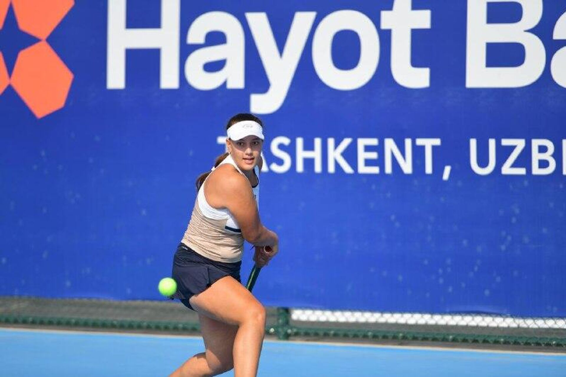 Две юные одаренные теннисистки будут представлять Узбекистан - Sputnik Узбекистан, 1920, 06.11.2025