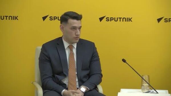 Особое значение имеет проект “Агроэкспресс”, который открывает новые возможности для узбекских экспортеров продовольствия в Россию и помогает снизить транспортные издержки на 50%, - отметил ведущий научный сотрудник Международного института Центральной Азии Бахтиёр Саломов в ходе видеомоста МПЦ @SputnikUzbekistan - Sputnik Узбекистан