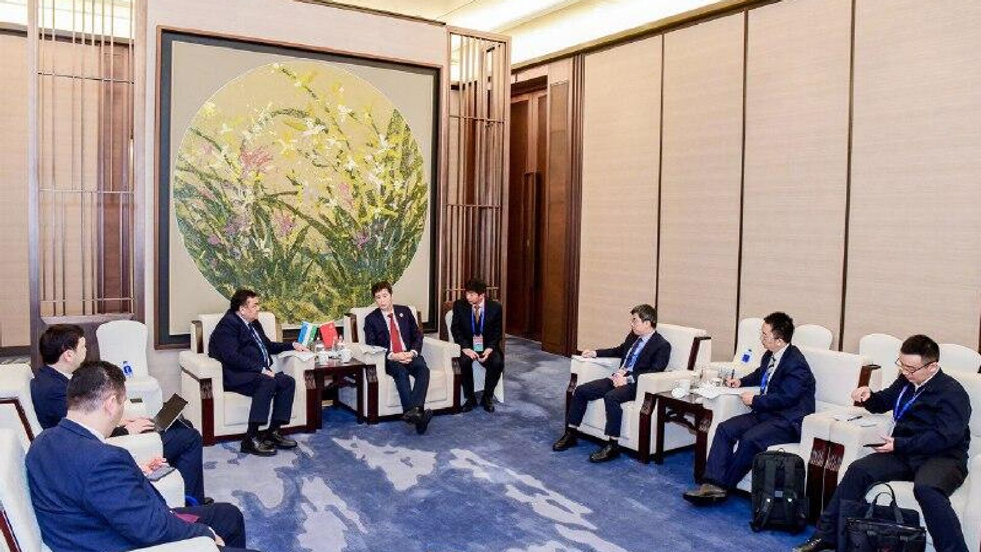 Министерство промышленности и информатизации Китая готово подписать меморандум о сотрудничестве с Узбекистаном Министерство промышленности и информатизации Китая готово подписать меморандум о сотрудничестве с Узбекистаном - Sputnik Узбекистан, 1920, 09.11.2025